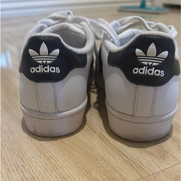 Adidas Superstar Classic Sneakers - Picture 3 of 7